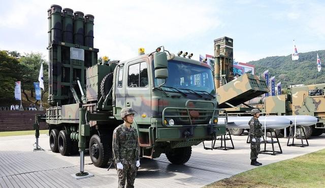 전쟁 특수 기대 커지지만…K-방산, 수주 기대와 공급망 리스크 사이 이중 변수 시험대