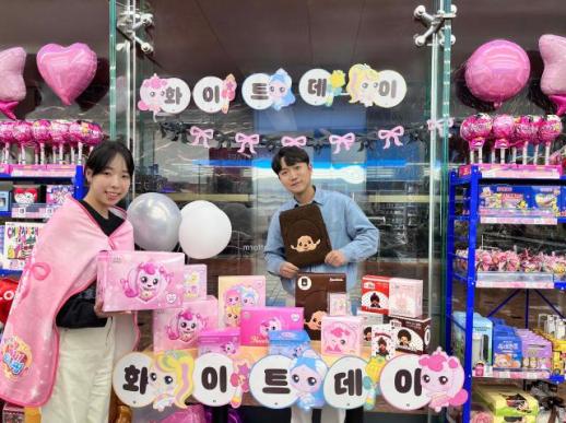 白色情人节临近 韩国便利店打响IP营销战