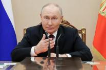 트럼프와 푸틴의 전화, 외교의 새로운 변수인가