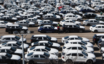 설 변수에 2월 車 수출 20%↓…전기차 꺾이고 하이브리드 버티고