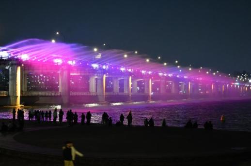 BTS Live D-2 : Latest from Gwanghwamun - beyond and across Seoul