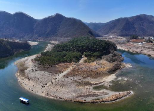 《和王一起生活的男人》热映 宁越商圈周末销售额增近七成