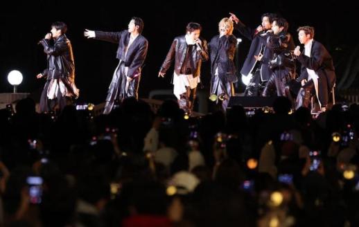 Foreign Media Cover BTS Comeback Concert Live, Call Group a K-Pop Powerhouse