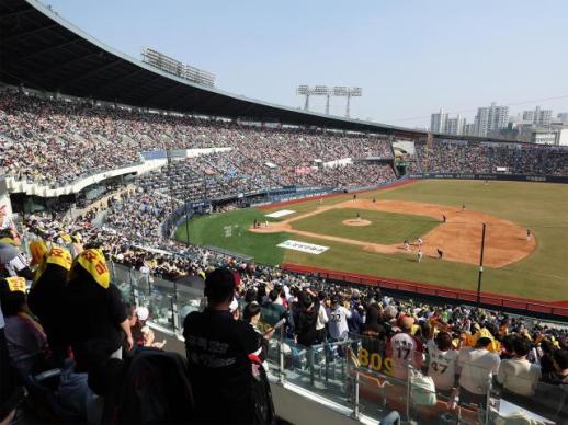 Jamsil Baseball Stadium to Be Demolished After 2026 Season; Farewell Legends Game Planned