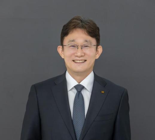 KT, 30% 살점 떼어낸 박윤영호… AX 플랫폼 기업 향한 조직개편의 속내