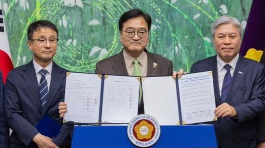 국힘 뺀 여야 6당, 개헌안 발의 착수… 우원식 역사적 기회