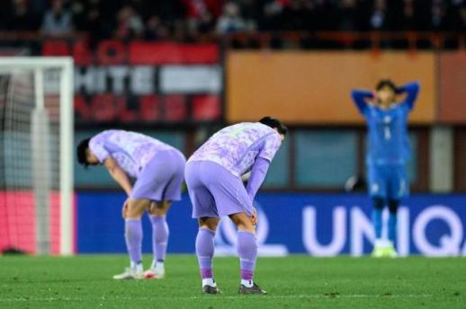 Another goalless defeat in friendly dims South Koreas World Cup hopes