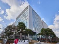 LG CNS, 네이버클라우드·우리은행과 9년 장기 계약…총합 3300억원 이상