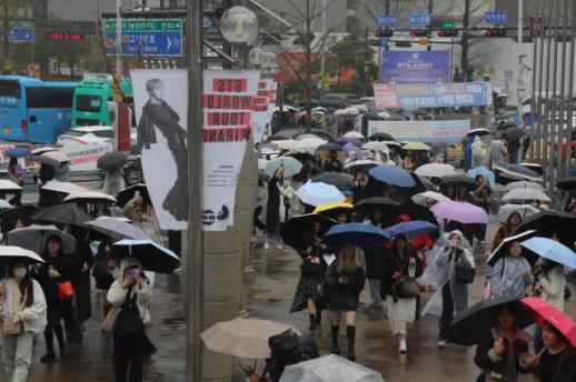 BTS高阳开唱 阿米点燃雨天热情