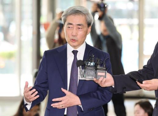 BOK nominee Shin claims he shed foreign assets ahead of hearing