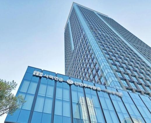 몸집 줄이고 이익 늘리고…산업계 리밸런싱, CEO 조건도 바뀌었다