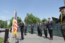 방미 張, 공항서 美 국무부 급한 요청에 귀국 연기 