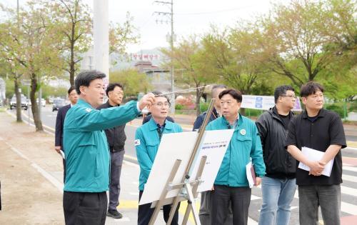 Gwangju Mayor Bang Se-hwan Vows Continued Push to Ease Traffic, Improve Living Conditions