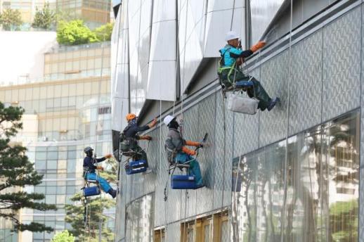 Spring cleaning meets yellow dust