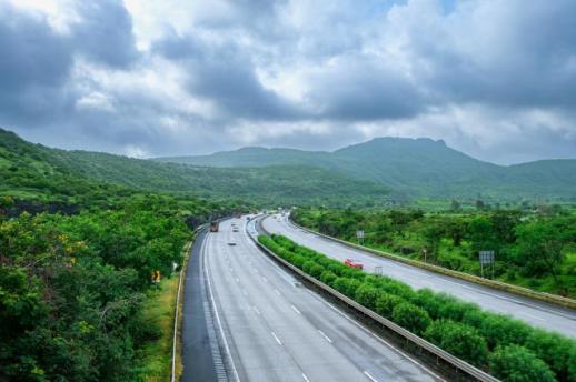 Uttar Pradesh’s 594-km Ganga Expressway to Open April 29