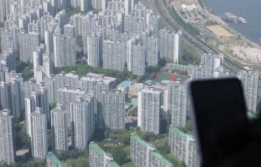 More homeowners in Seoul opt to pass down properties to avoid heavier taxes