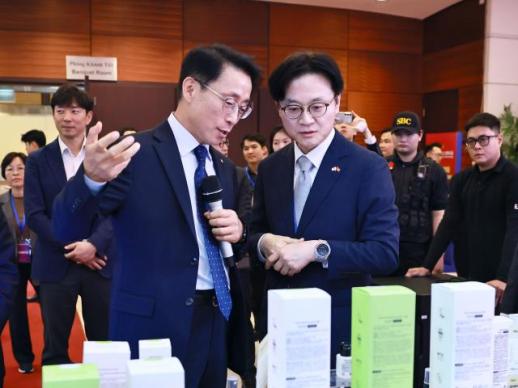 South Korea-Vietnam Forum Spurs Deals on Nuclear Power, AI and Energy Infrastructure