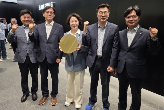 Choo Mi-ae Pledges ‘One-Team’ Support to Boost Gyeonggi Semiconductor Cluster