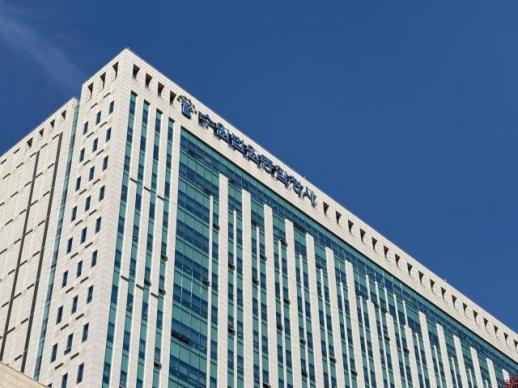 여교사 및 직원 12명 도촬… 어린이집 원장 남편에게 징역 3년 구형