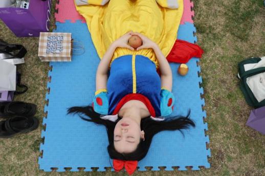 2026 Han River Napping Championship Draws Hundreds Amid Sleep Crisis