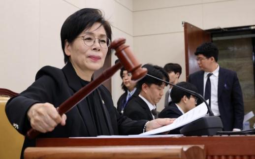 방미통진흥원 신설법 과방위 통과…900명급 통합기관 논란 본격화