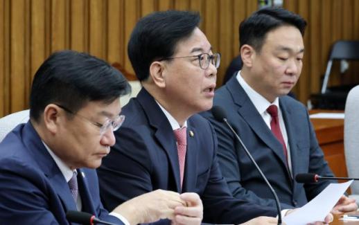 Song Eon-seok: The Democratic Party Should Change Its Name to Arrogant Party