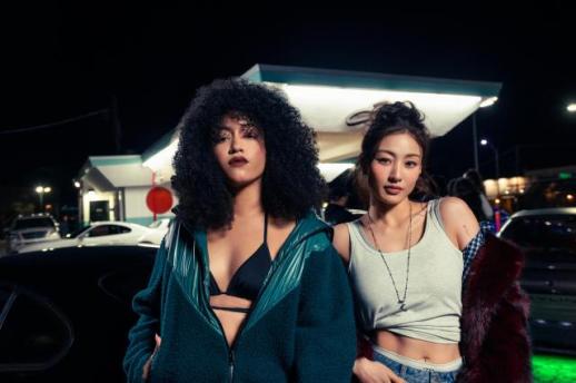 JIHYO joins Genevieve on new R&B single Hvnly