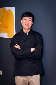 Director Lee Sang-yeob Reflects on Yumis Cells and Fan Support