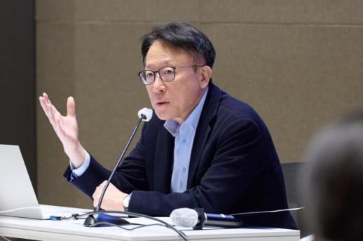 Shin Seong-hwan: Inflation Control Essential Despite Economic Polarization