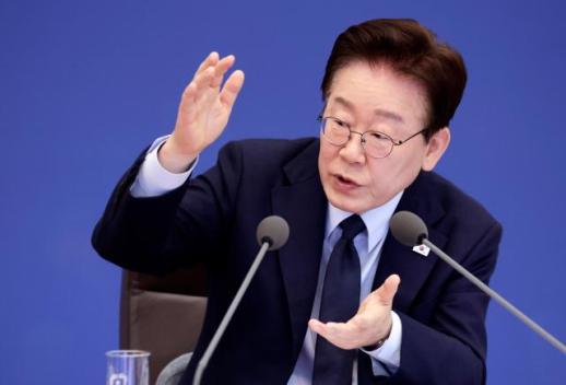 Seoul hints at fiscal expansion for H2 and 2027, sending bond yields to hike-cycle highs