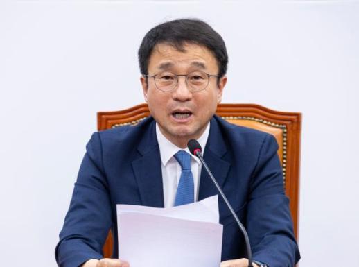 Han Byeong-do Appeals for Support for Democratic Party Candidates in Local Elections