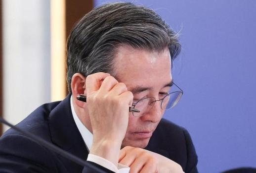 Ruling Party Criticizes Opposition Leaders Response to AI Dividend Proposal