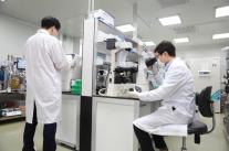 [제약 명가 DNA 분석⑭ SK케미칼] 원료의약품에서 백신까지…SK케미칼, 한국 헬스케어 산업의 변곡점을 지나오다