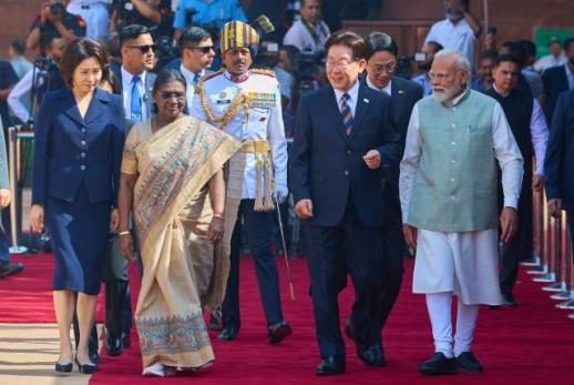 Korea and India in One Frame: Bridging a translation gap