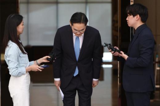 Samsungs Lee Jae-yong Apologizes Ahead of Planned Strike, Negotiations to Resume