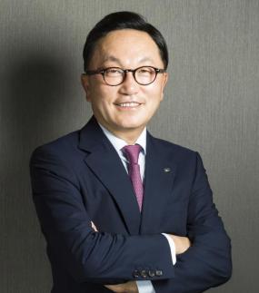 Park Hyun-joo Transforms Mirae Asset into a Global Investment Platform
