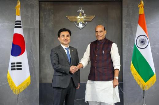 Korea, India discuss expanding arms cooperation in first defense talks in 7 years