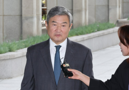 Court Sentences Former National Intelligence Service Chief Cho Tae-yong to 18 Months in Prison