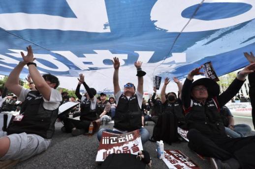 AJP Watch: Samsung still unpatched as CEO and  union plea exposes internal strife