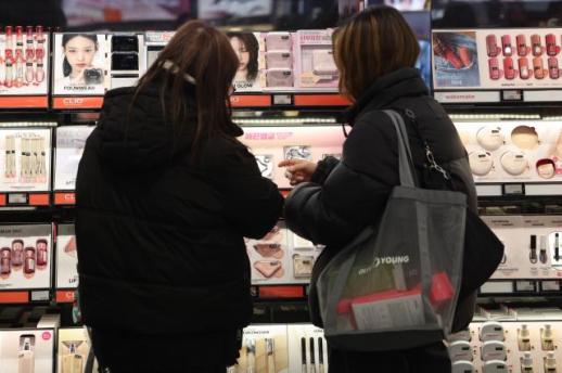 K-Beauty Surpasses $10 Billion Trade Surplus, Overtakes U.S. Cosmetics Market