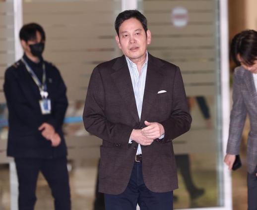 정용진 신세계그룹 회장까지 피의자 입건…탱크데이 논란, 결국 경찰 수사로