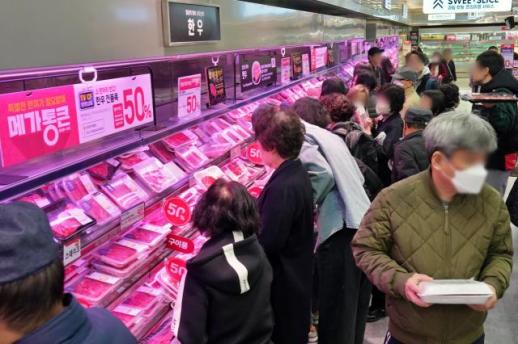Income Growth Fails to Keep Pace with Consumer Spending in Q1