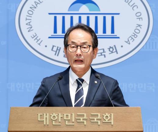 Kang Jun-hyun Criticizes Han Dong-hoon for Election Law Violations