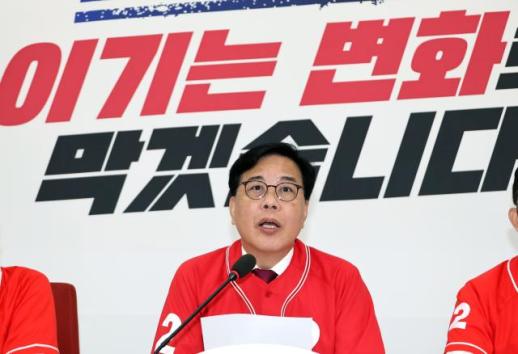 Song Eon-seok: President Lee Should Focus on Citizens Lives, Not Stock Indices