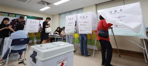 韩国第九届地方选举投票正式启幕 