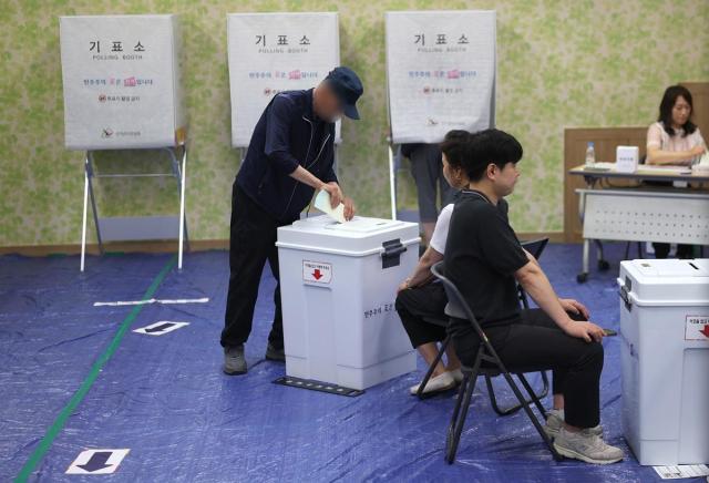 Reports of Disruptions and Assaults at Polling Places During Local Elections