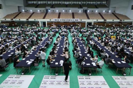 Ruling party leads in South Korean local election exit polls