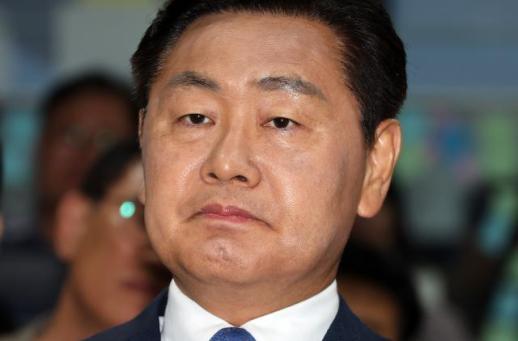 Kim Kwan-young: The Democratic Party is Not Jeong Cheong-raes Property