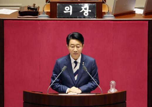 Six-term DP lawmaker Cho Jeong-sik elected National Assembly speaker