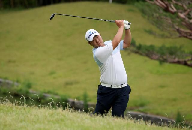 20-Year-Old Moon Dong-hyun Becomes Youngest Winner in KPGA Championship History